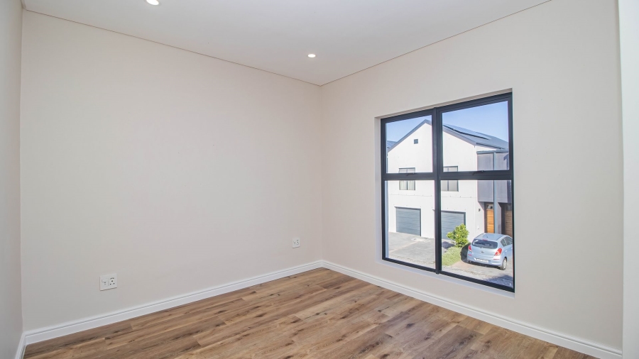 To Let 3 Bedroom Property for Rent in Sandown Western Cape